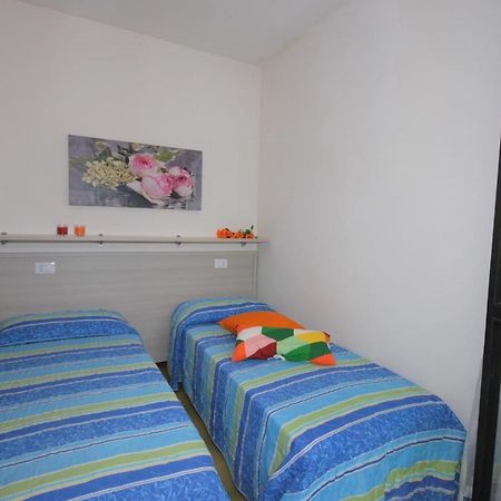 Residenza La Meridiana Линяно Сабиадоро Екстериор снимка