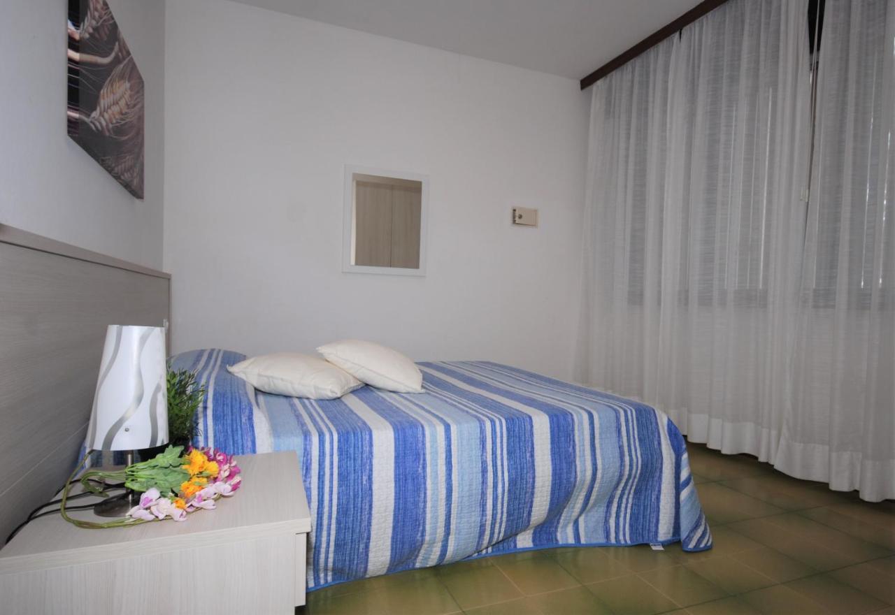 Residenza La Meridiana Линяно Сабиадоро Екстериор снимка