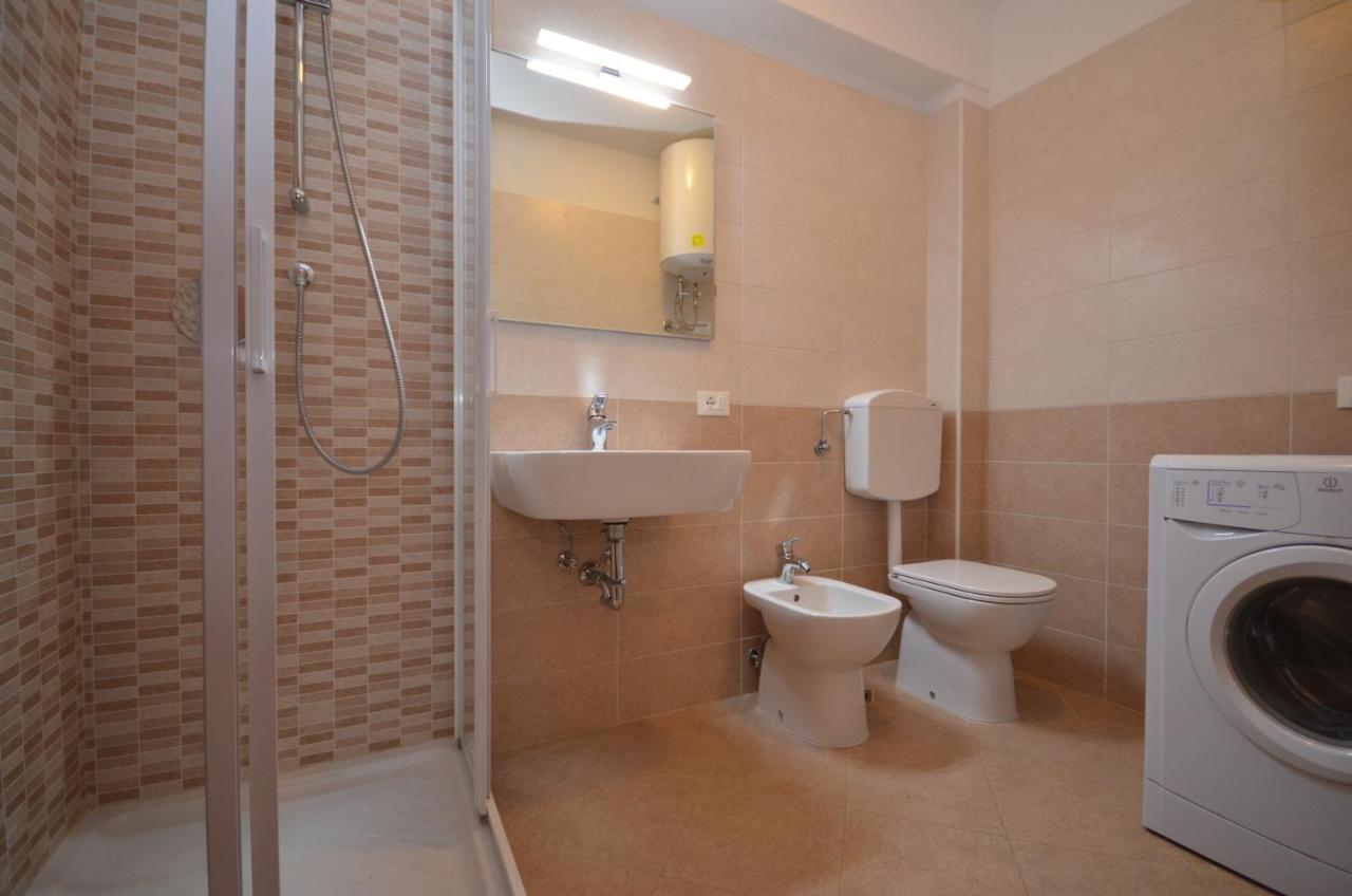 Residenza La Meridiana Линяно Сабиадоро Екстериор снимка